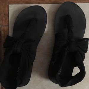 Yoga mat sandals
